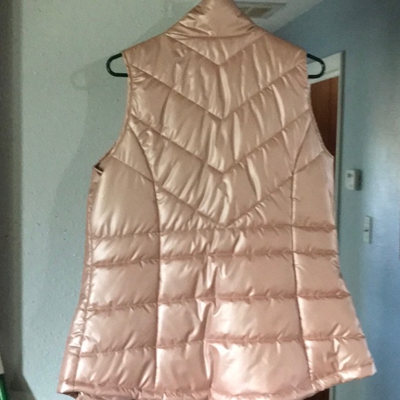 Vest - Picture 5 of 5